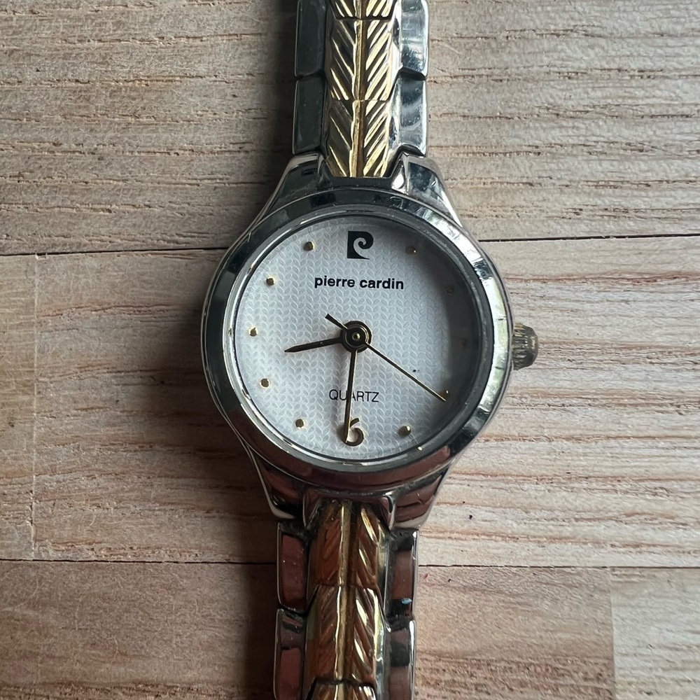 Pierre Cardin ladies two-toned dress watch NEW BATTERY